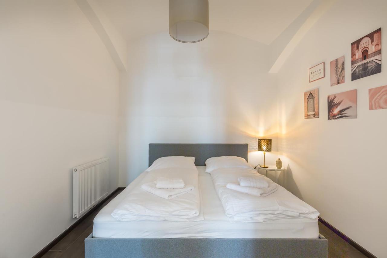 Xxxl Bed/ Free Parking/ Central Bécs Kültér fotó